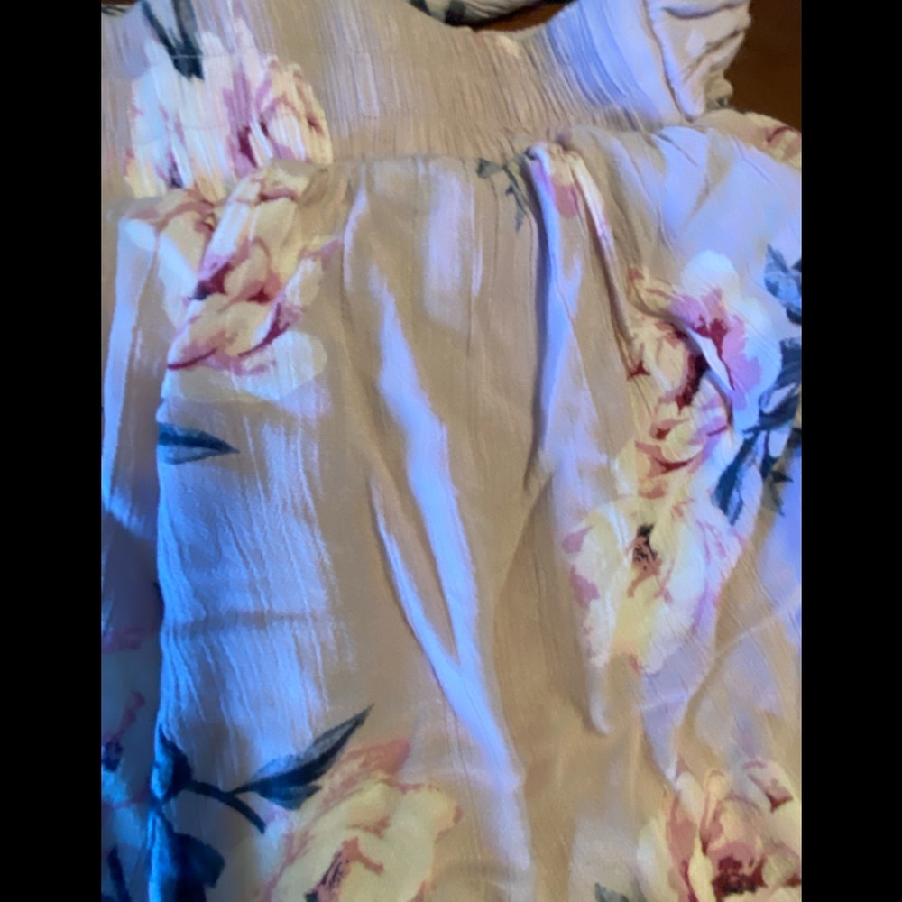 flowy shorts - Picture 3 of 4